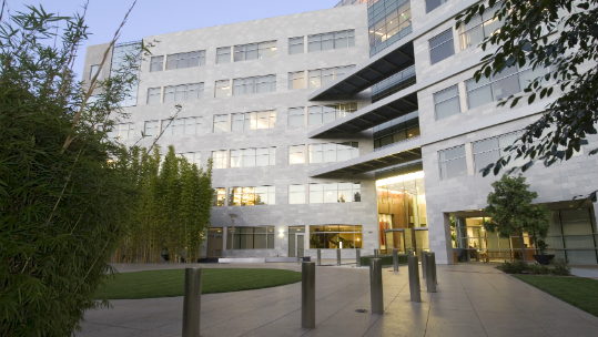 Environmental Essentials E-Learning | Cardinus Building with greenery