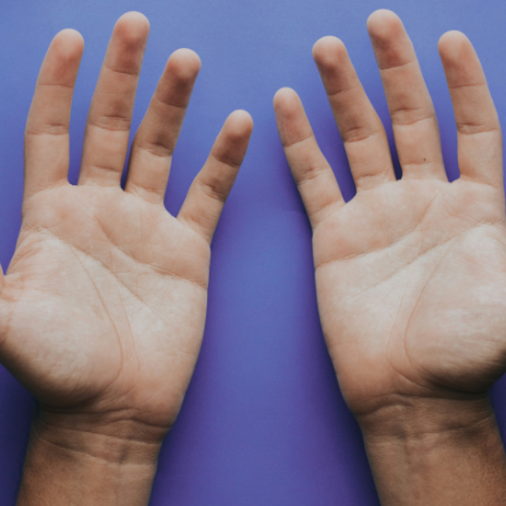 4 early HAVS symptoms that need urgent intervention